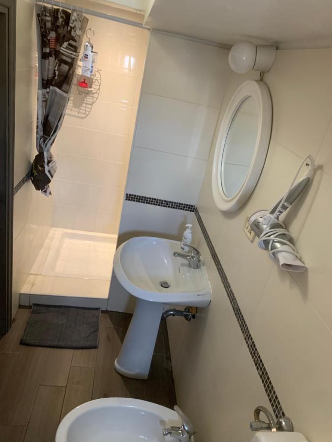 Hostal Short Stop